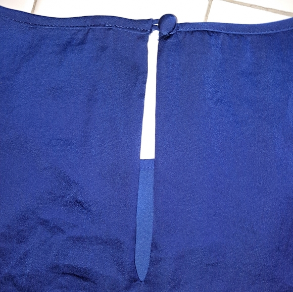 Cabi blue bell sleeve blouse size Medium short sleeve - Picture 6 of 11